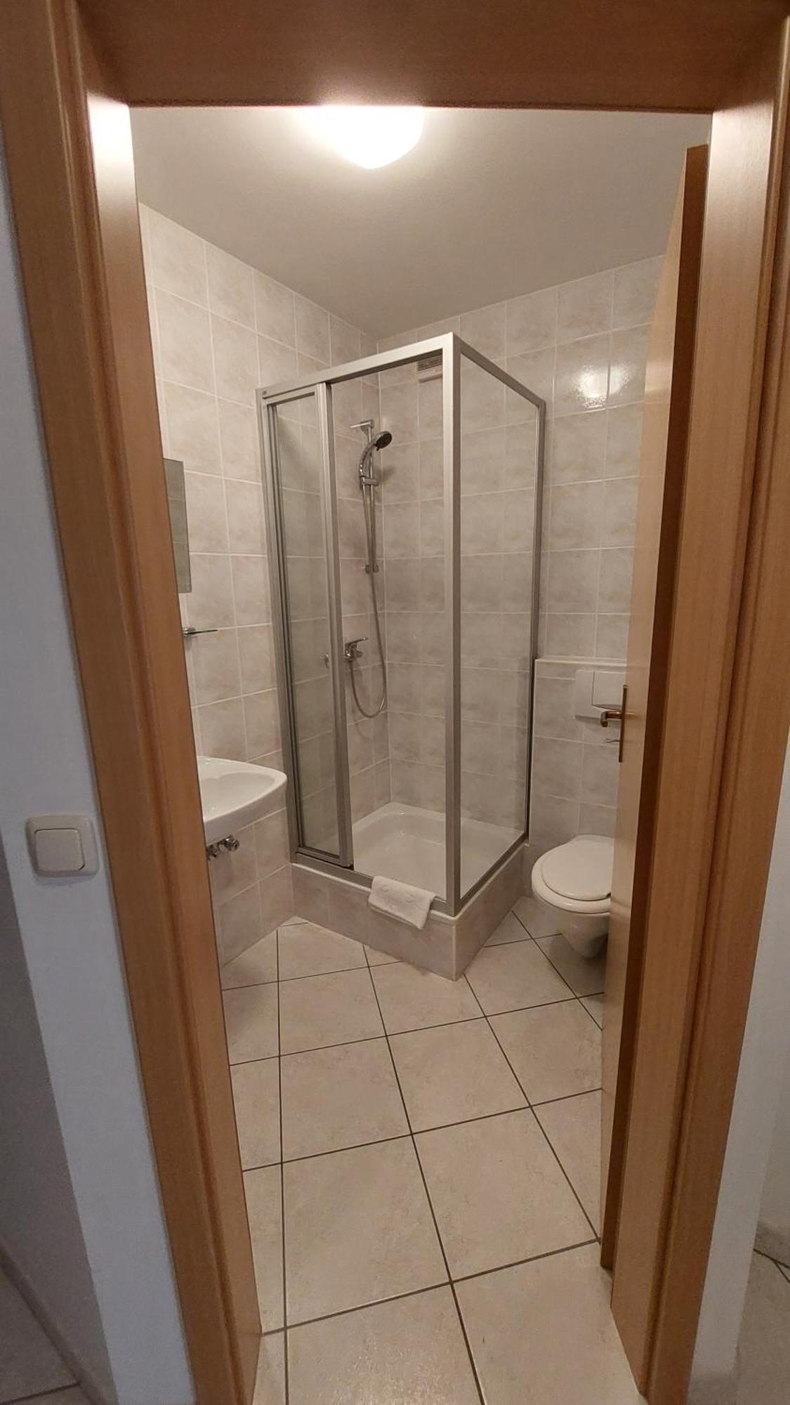 Apartments And Rooms Mamic Dugi Rat Exterior foto